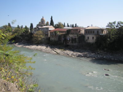 Le Rioni, le fleuve qui traverse Koutaïssi.